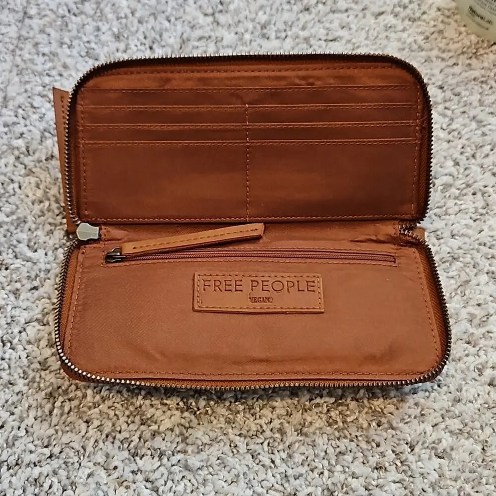 NWT Free People Distressed Brown Vegan Leather Clutch Wristlet Bag Boho